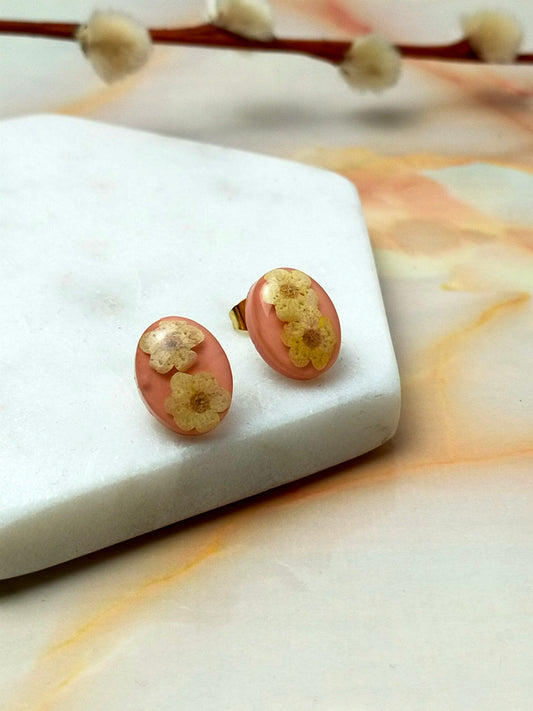 "Georgina" Real Cream Flower Oval Stud Earrings