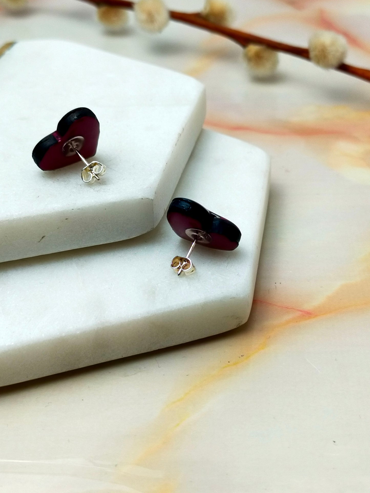 "Lexi" Checkmate Wine & Black Heart Studs