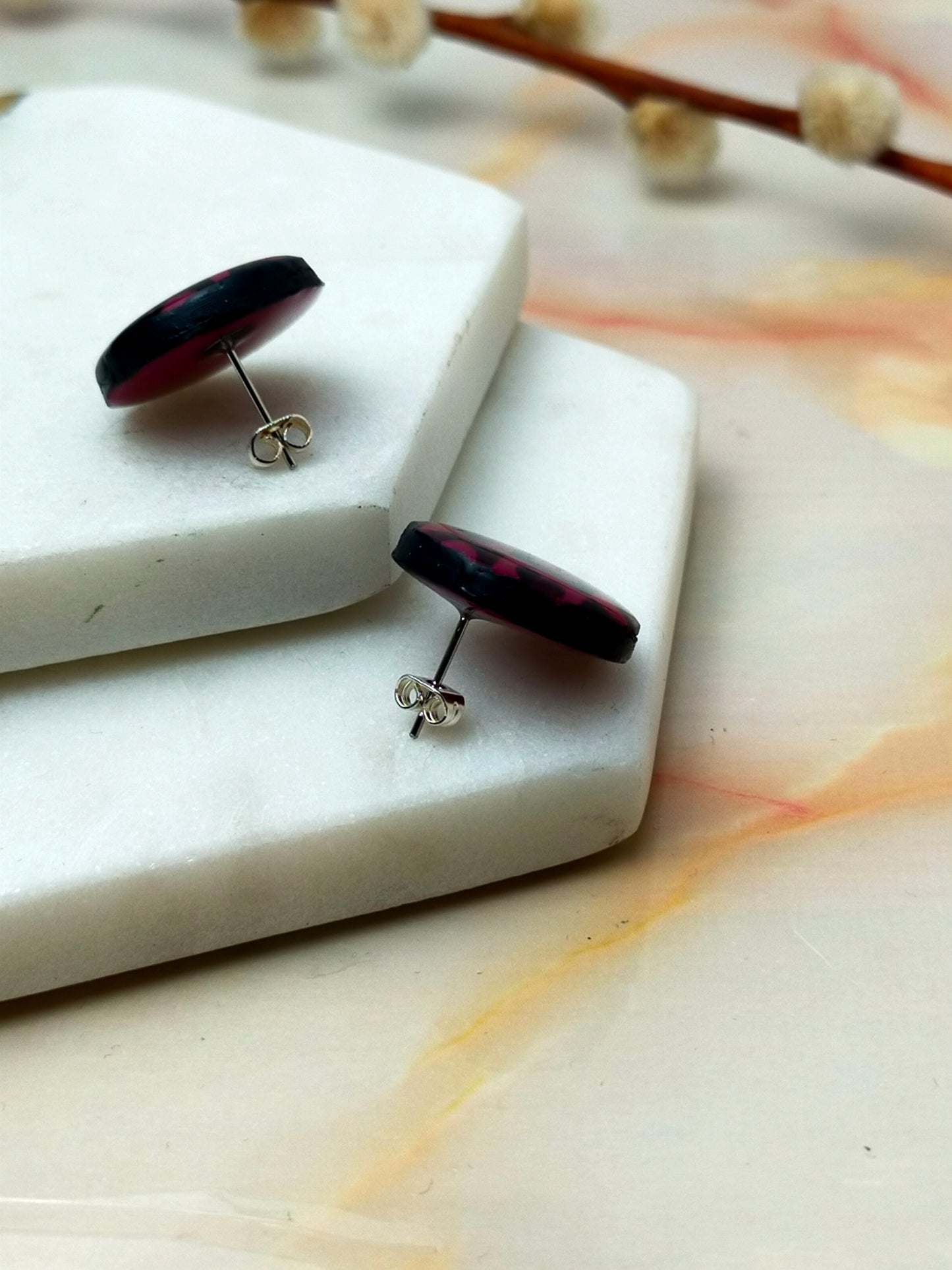 "Poppy" Checkmate Wine & Black Studs