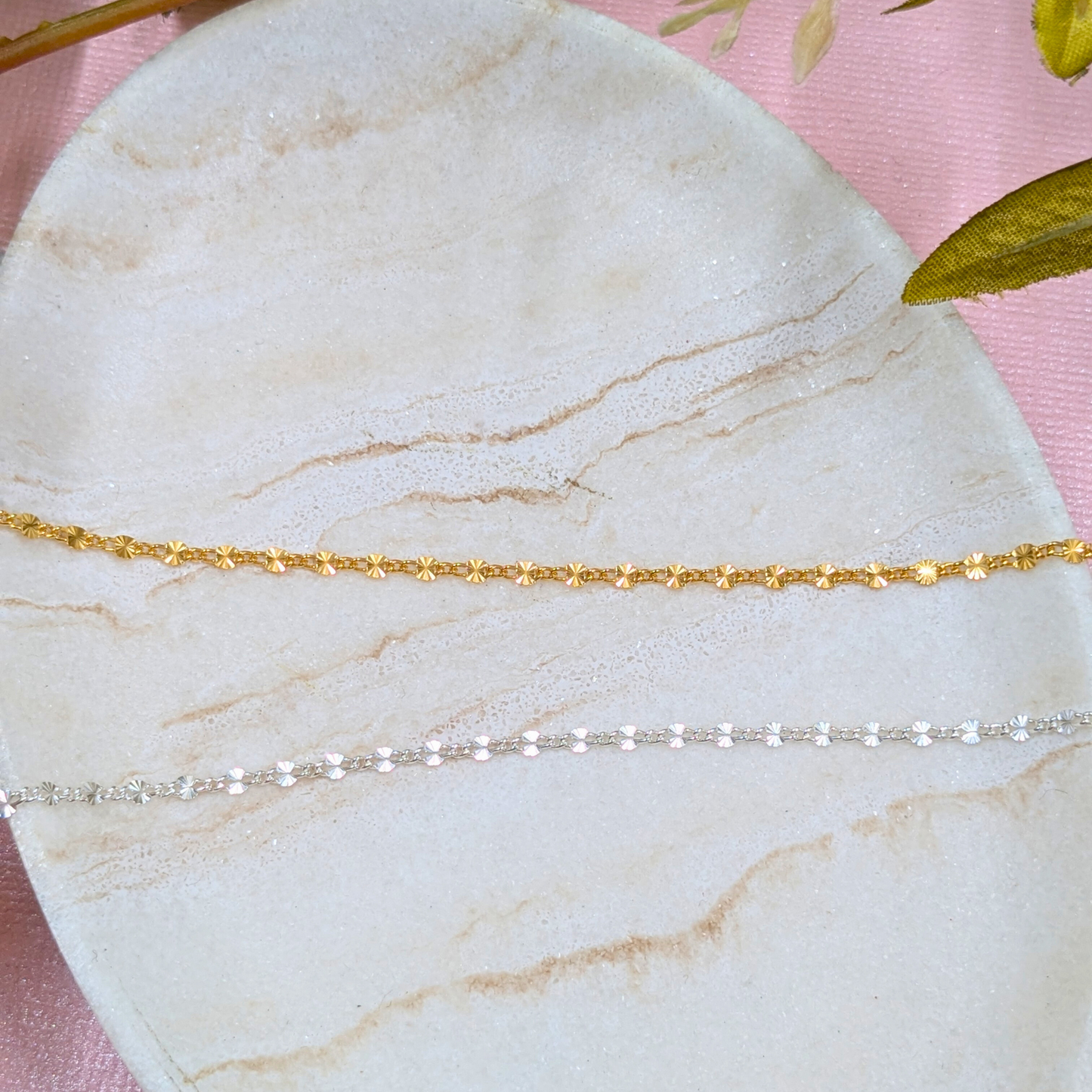 "Amsterdam" Oval Starburst Chain