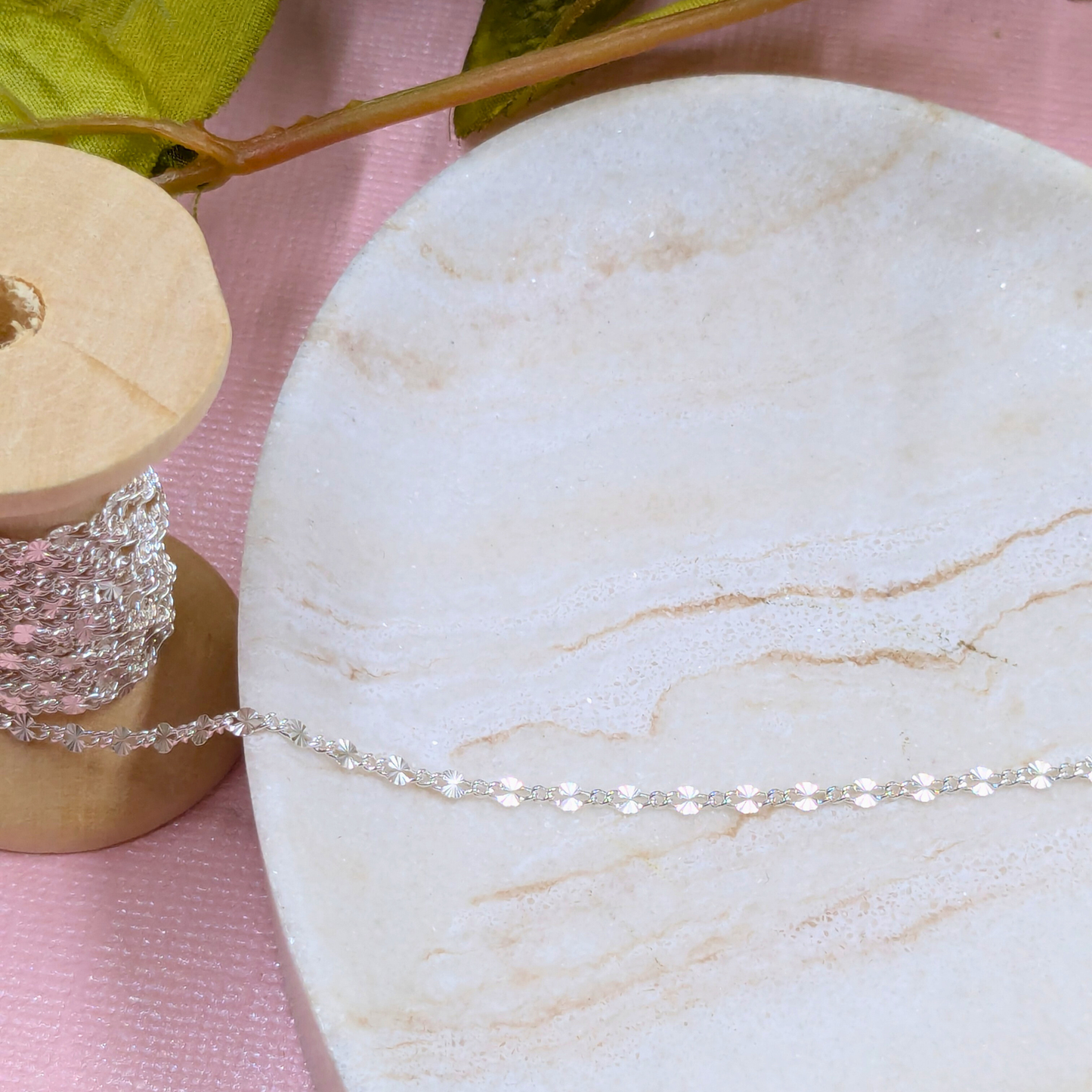 "Amsterdam" Oval Starburst Chain