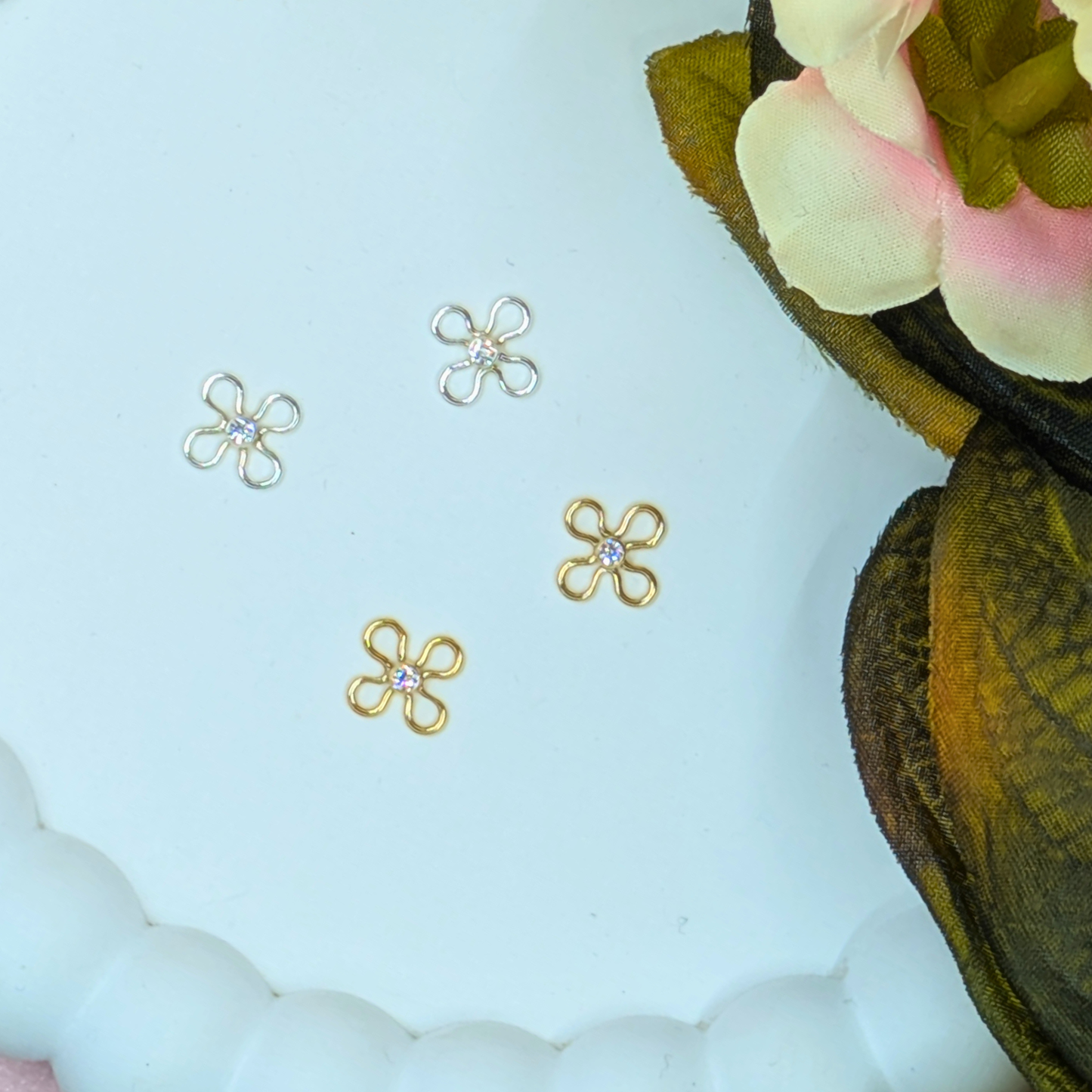 "Botanica" CZ Flower Connector