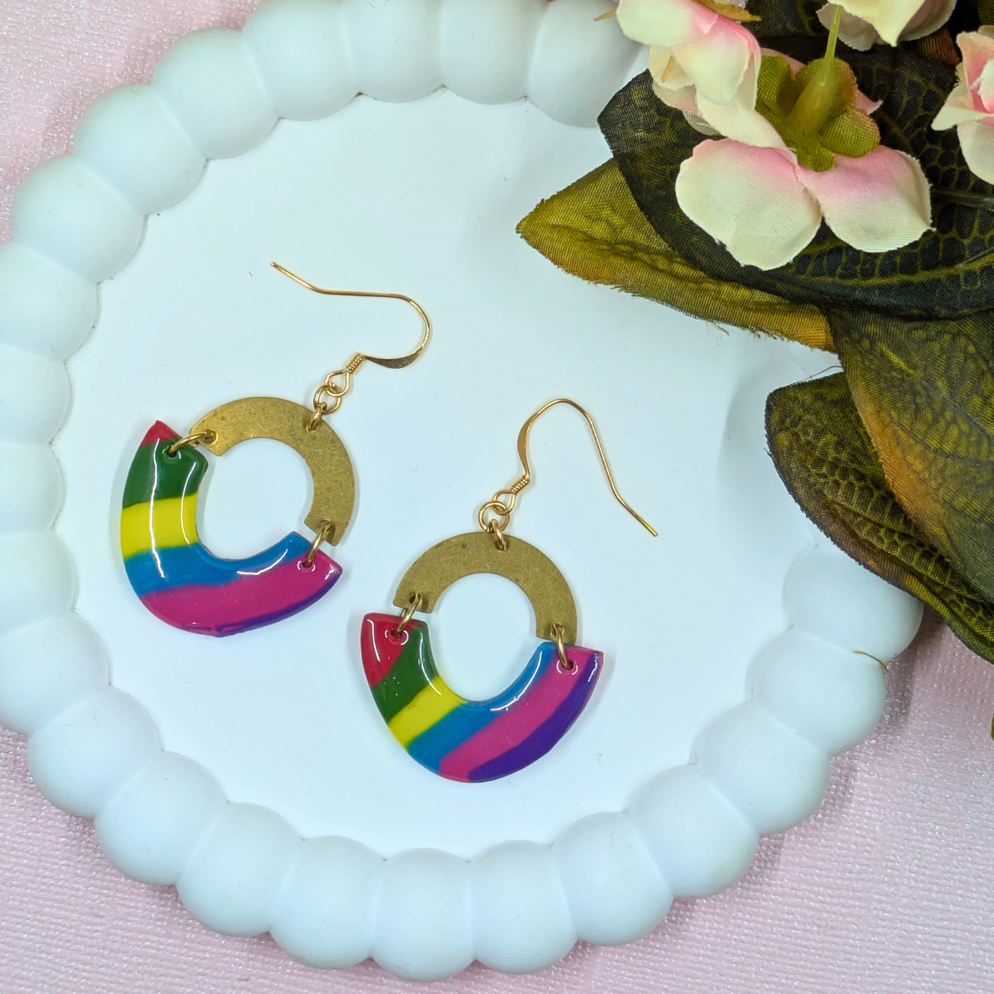 "Ines" Rainbow Arch with Brass Arch Charm