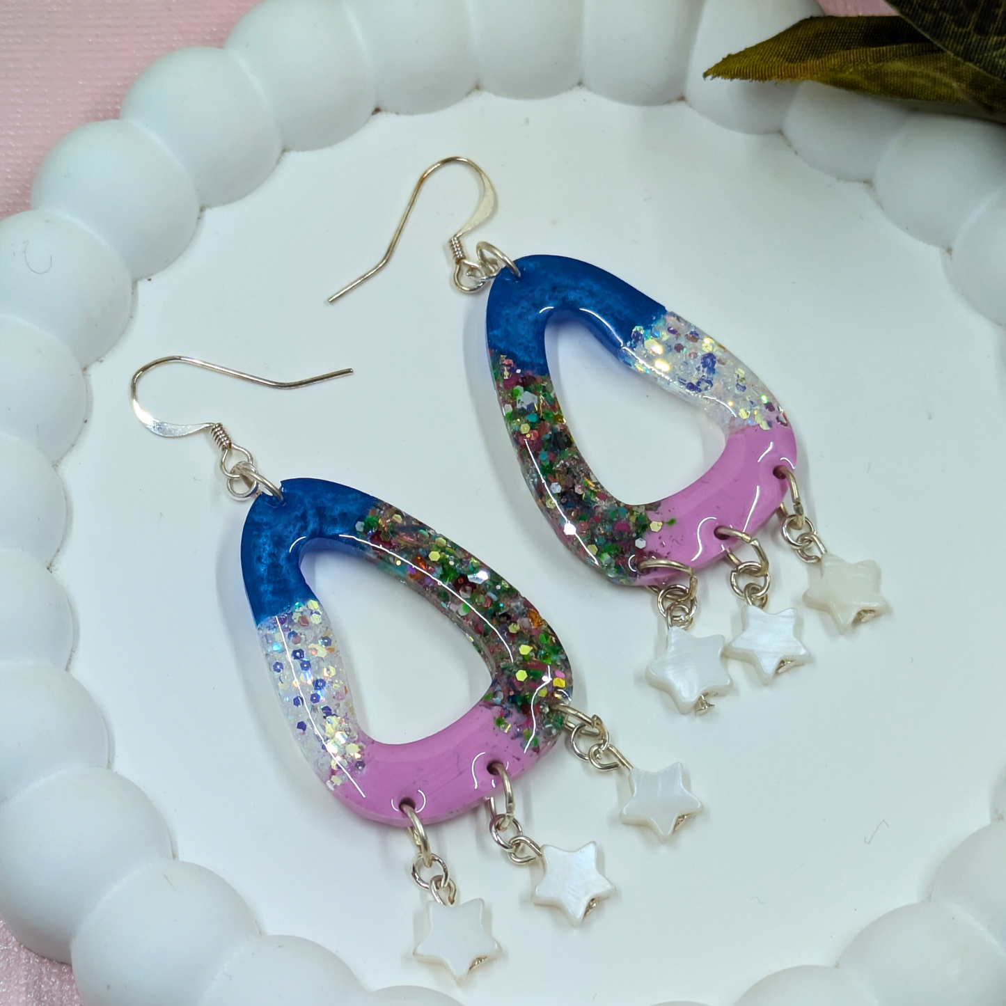 Naomi Wavy Resin Dangles - Sustainable No Waste Collection - Yorkshire