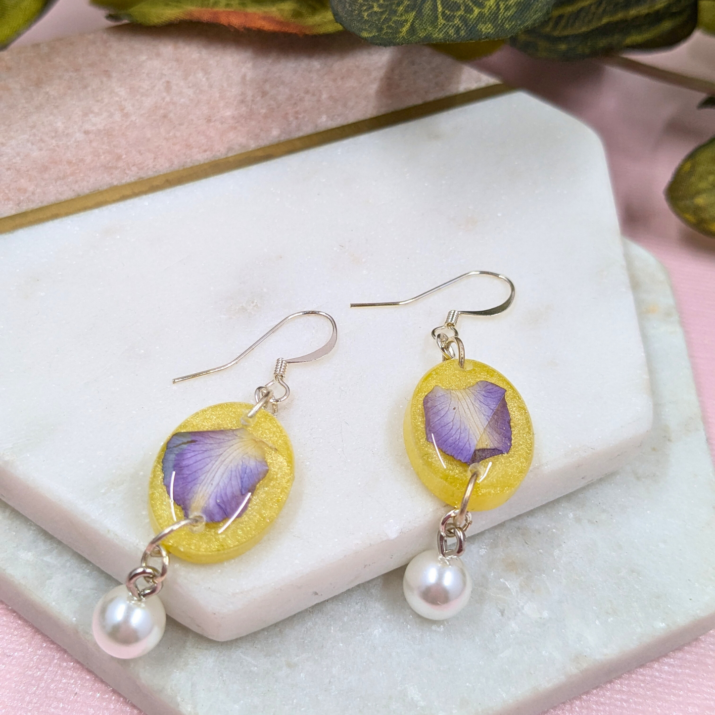 "Alana" No Waste Purple Real Flowers Lemon Resin Oval Dangle with Pearl Charm