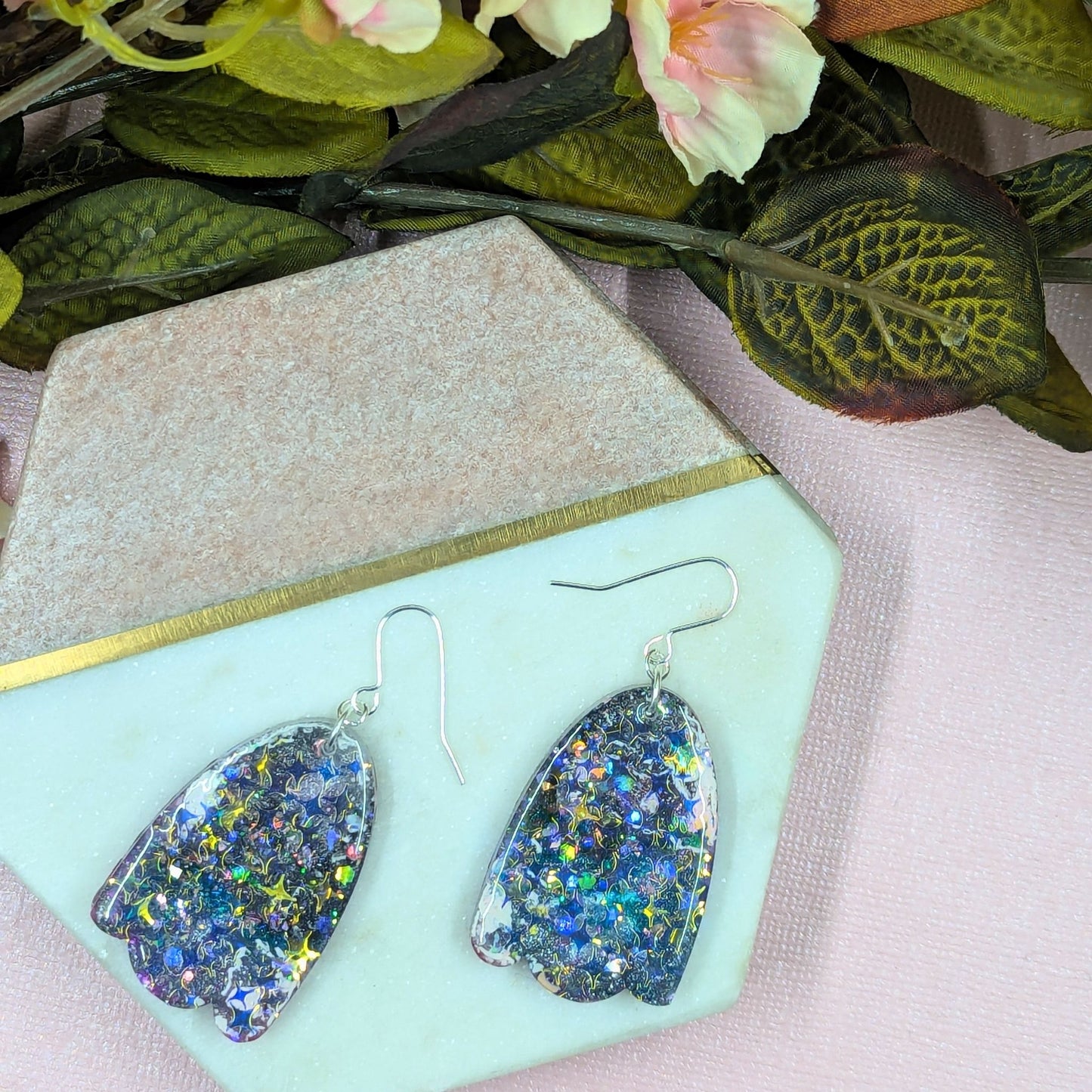 "Esme" Oval Wave Star Mystical Resin Earrings