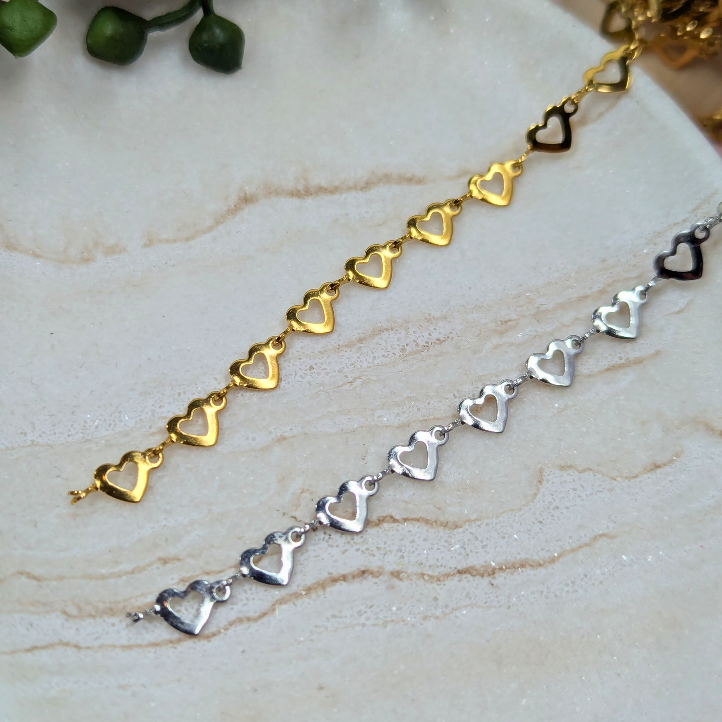 "Salzburg" Stainless Steel Flat Heart Chain