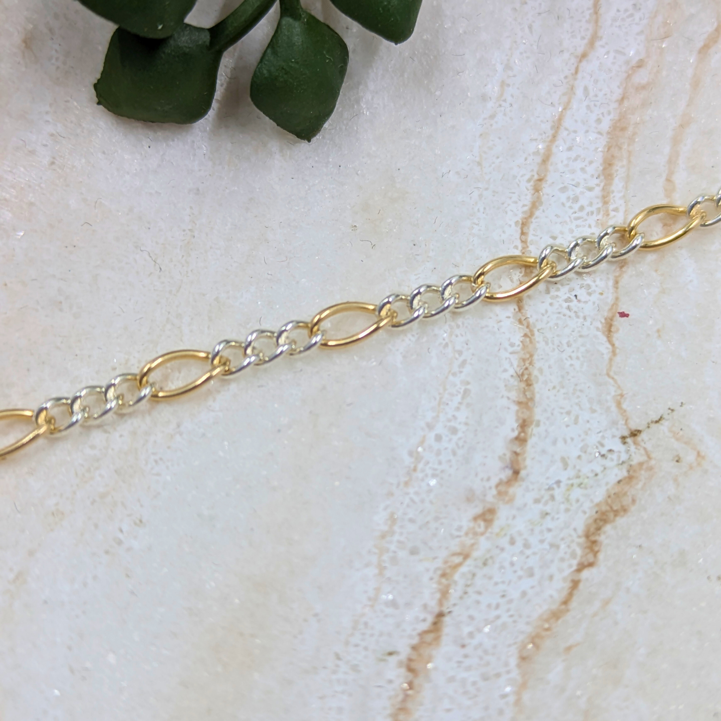 "Murcia" 2.7mm Mixed Metal Figaro Chain