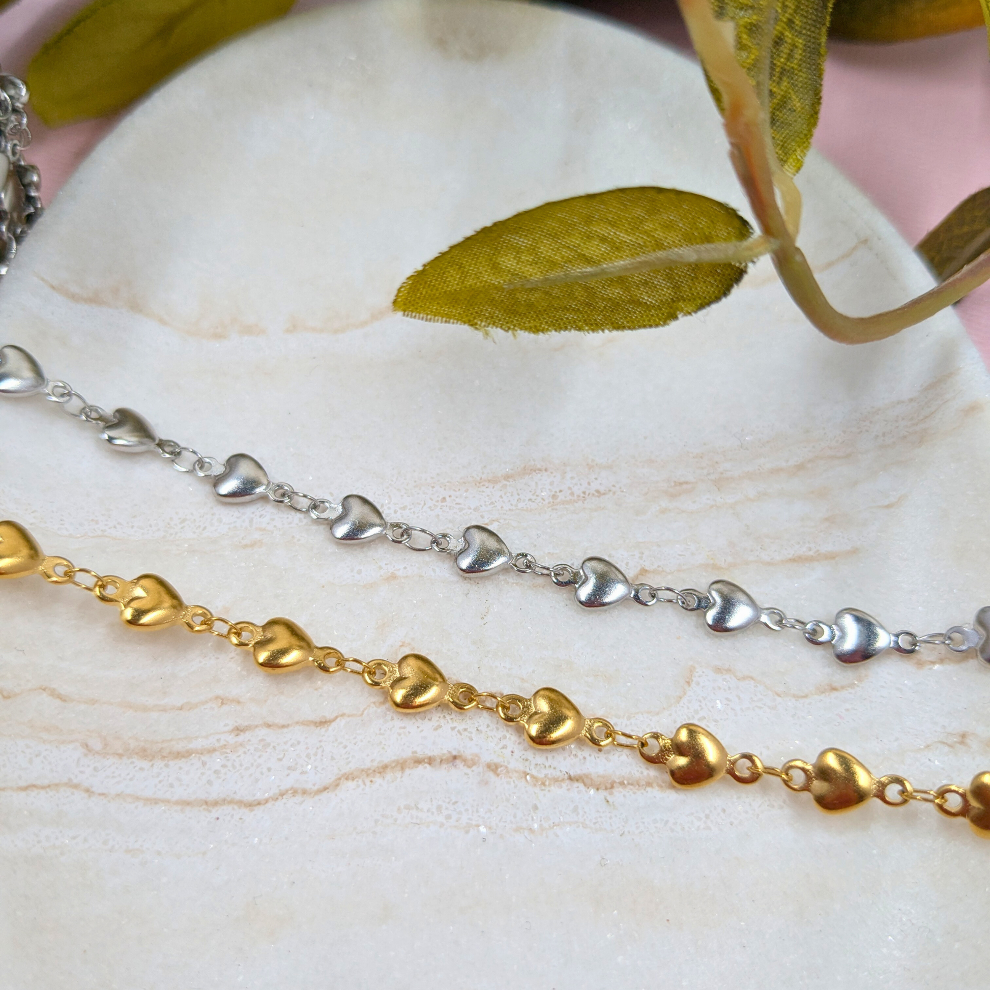 "Boston" Gold Stainless Steel Heart Chain in Silver and Gold