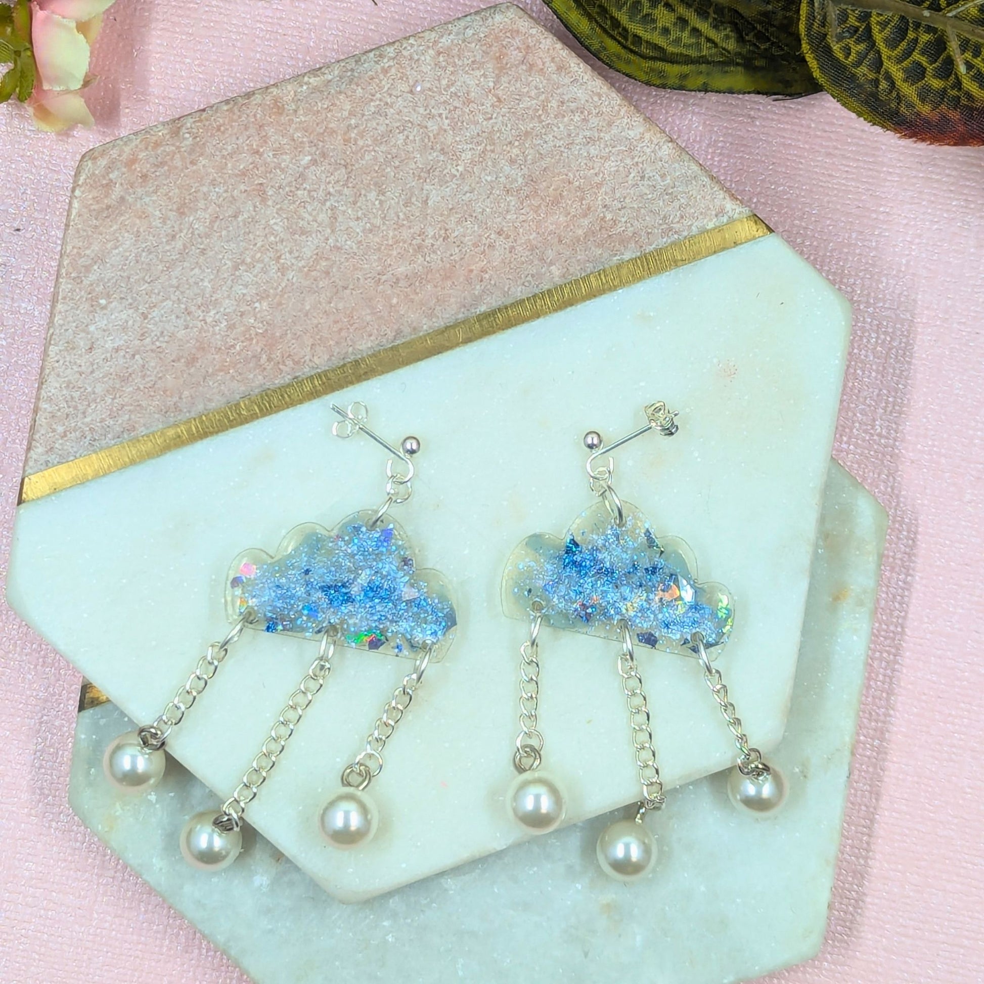 Elegant 8.5cm cloud resin dangle earrings with faux pearl drops on silver plated chain
